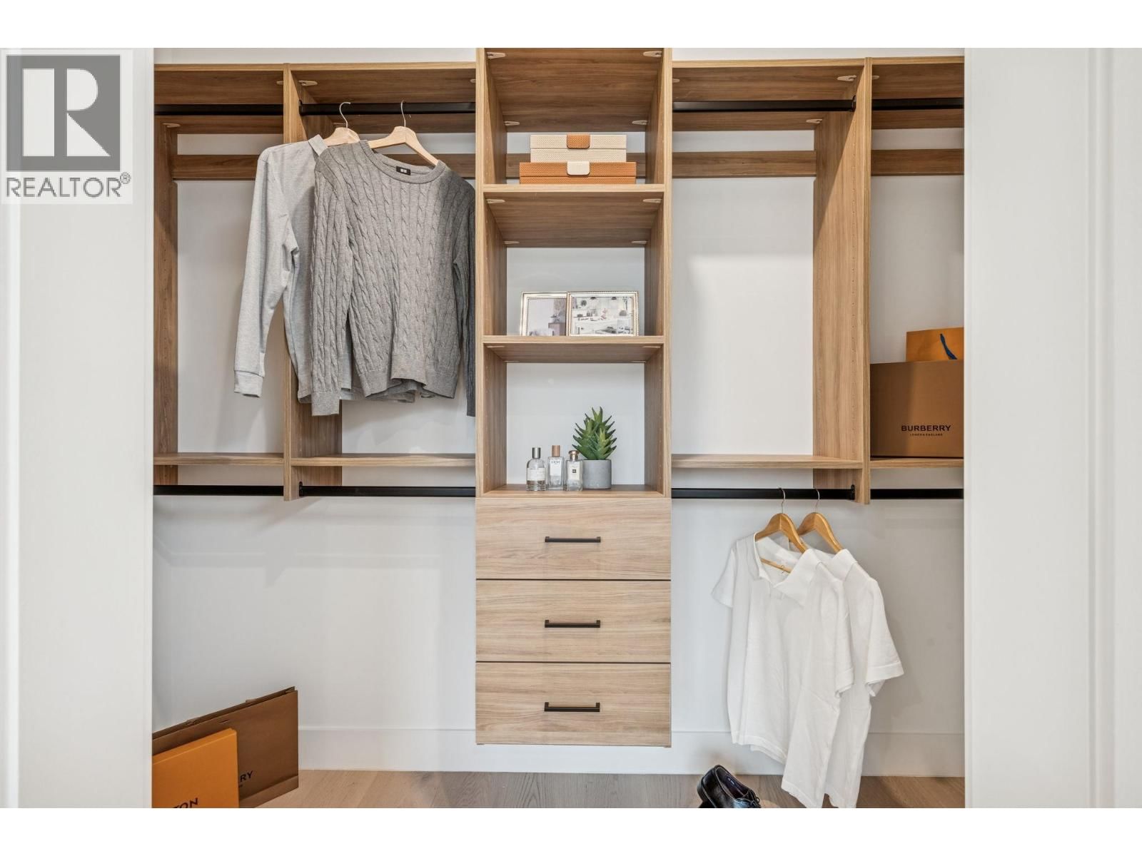 1 - 448 20 AVENUE Image 29