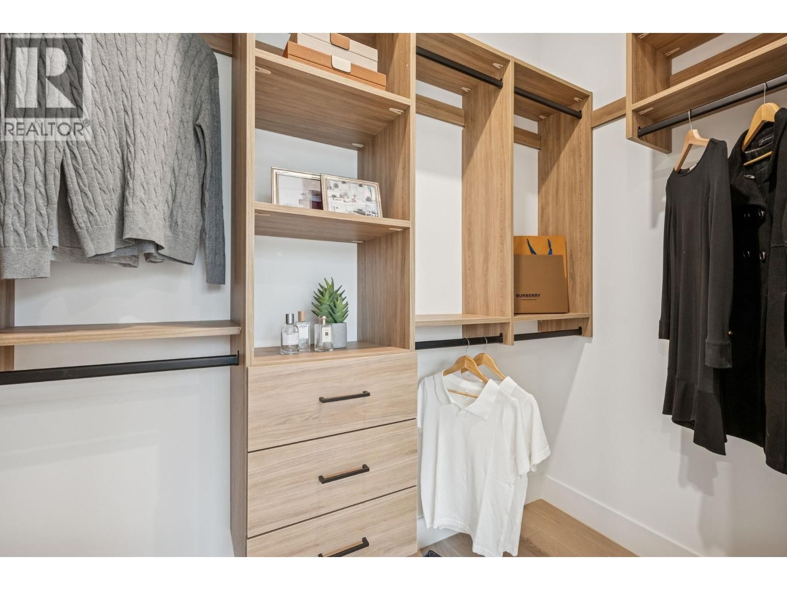 1 - 448 20 AVENUE Image 30