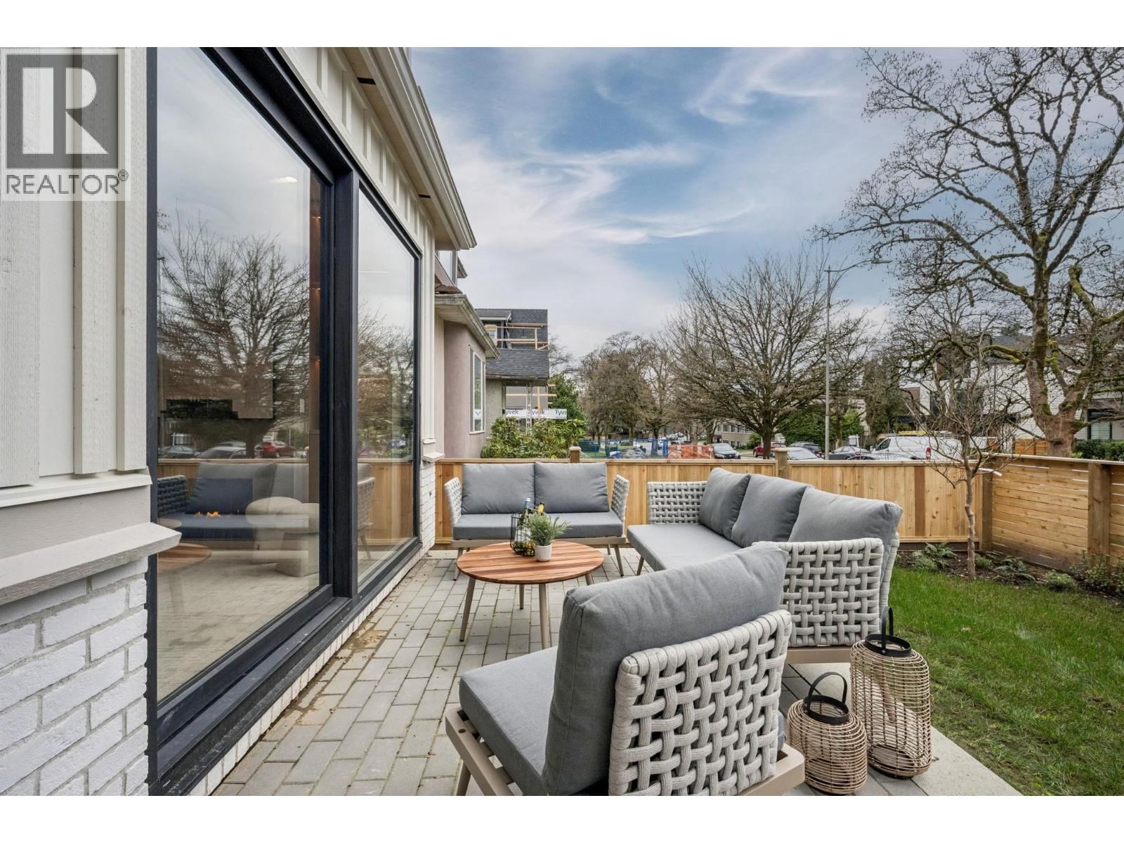 1 - 448 20 AVENUE Image 36