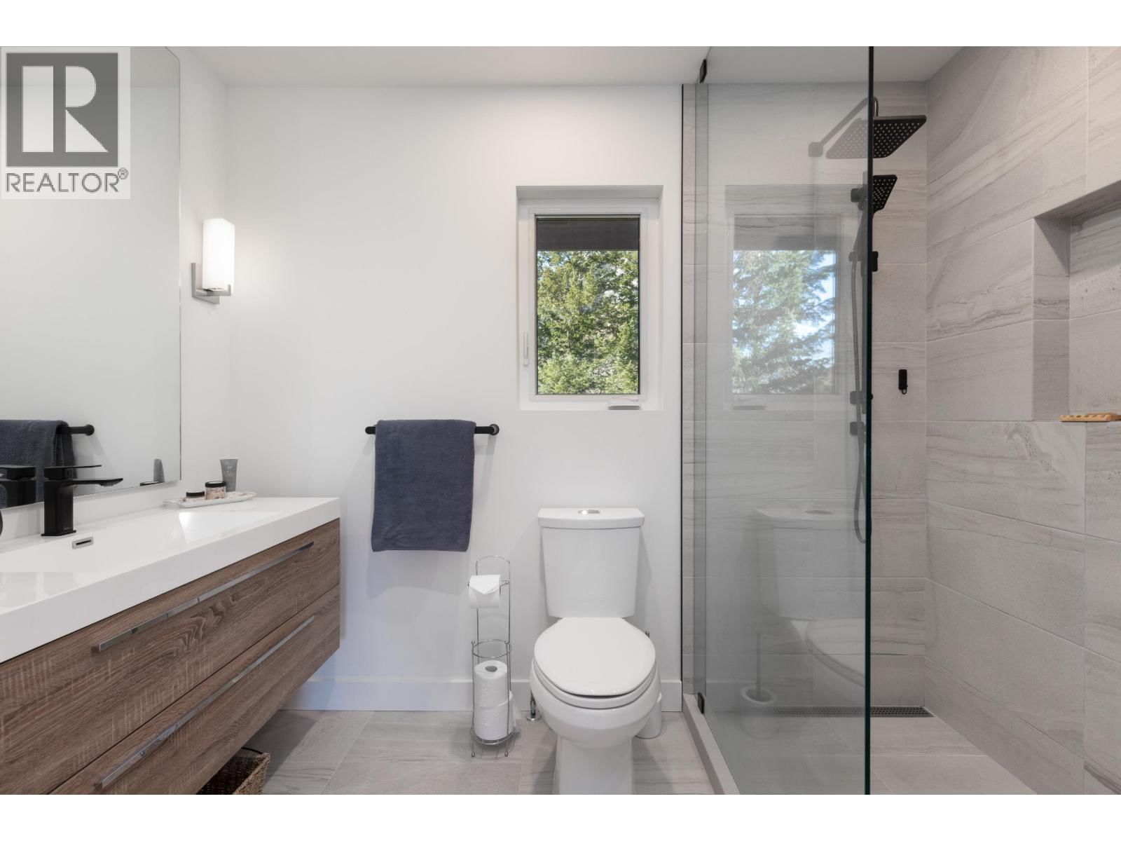 780 GREEN ROAD Image 22