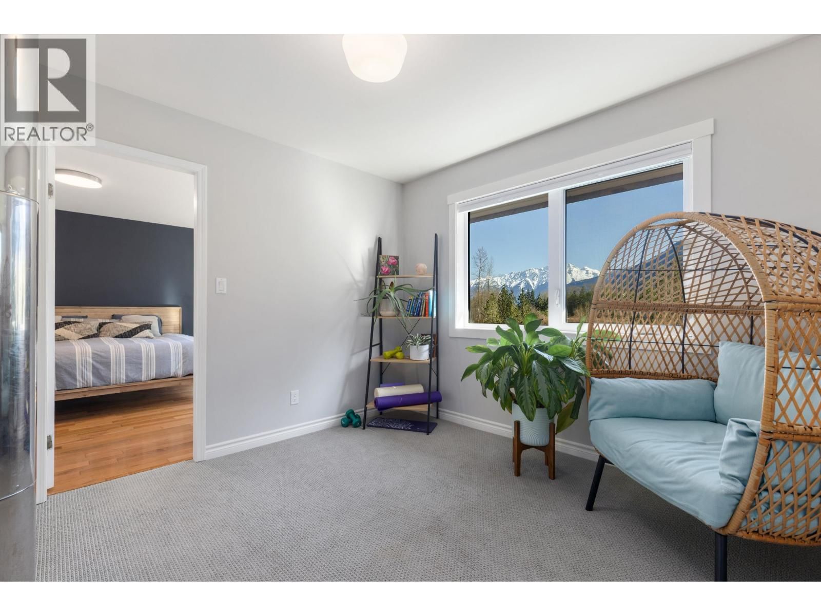 780 GREEN ROAD Image 23