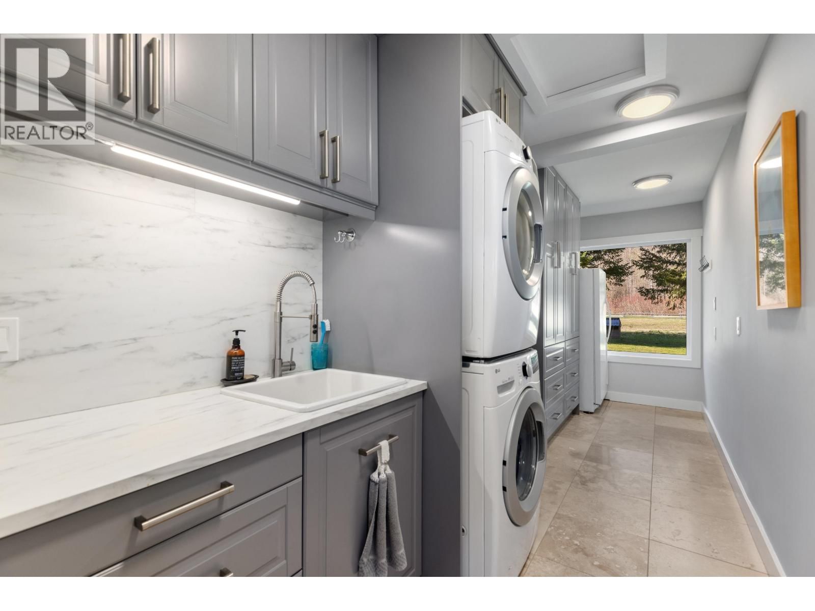 780 GREEN ROAD Image 27