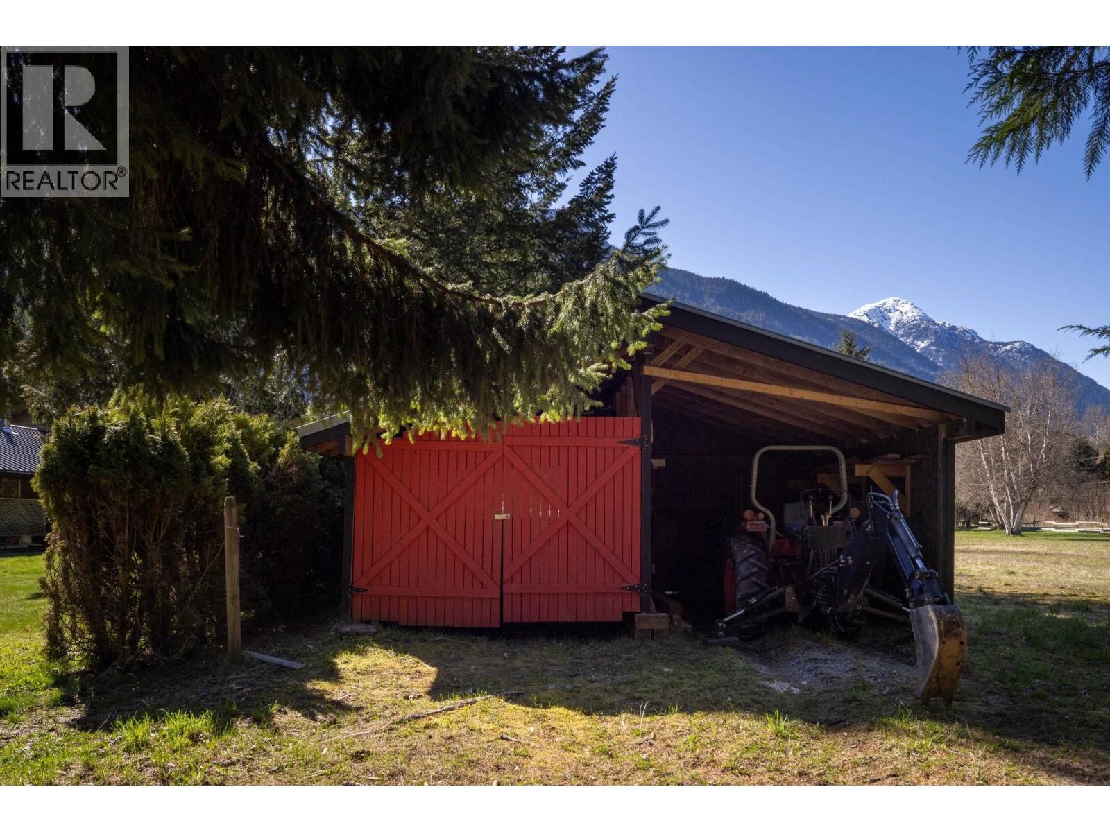 780 GREEN ROAD Image 33