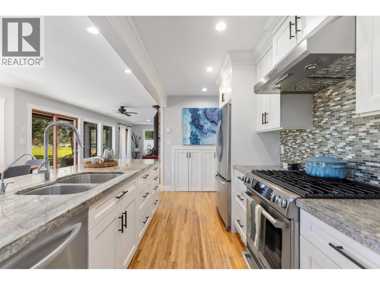 780 GREEN ROAD Image 7