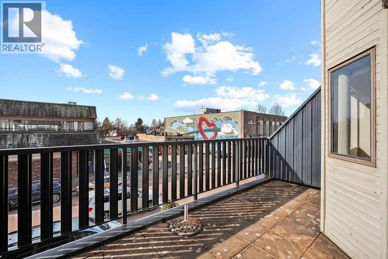 1465 CLYDE Avenue West Vancouver British Columbia, V7T 1E9 - 2 Bedrooms Condo For Sale