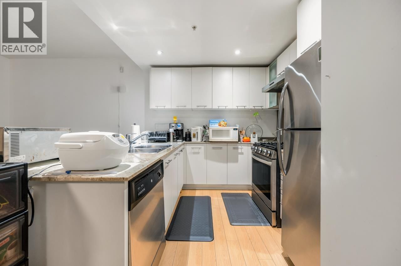 1 - 3111 CORVETTE WAY Image 3