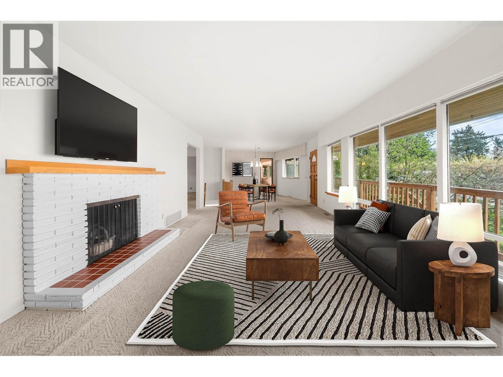 234 RONDOVAL CRESCENT Image 3