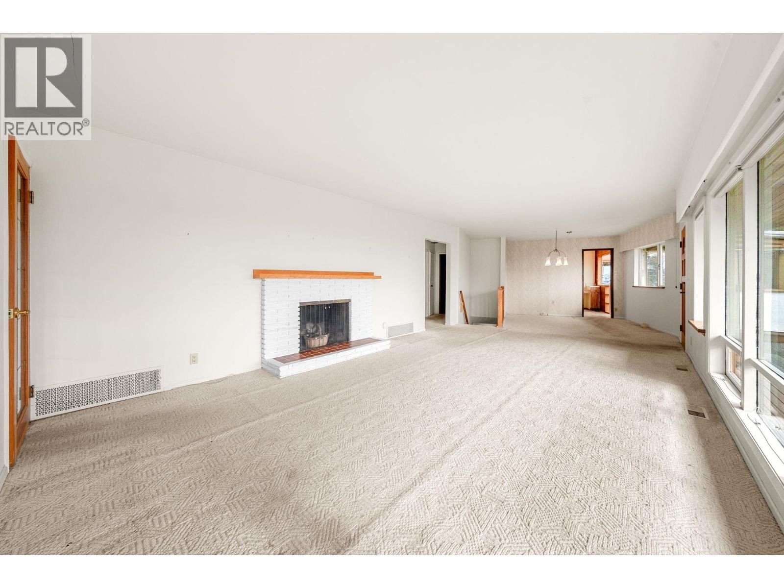 234 RONDOVAL CRESCENT Image 6