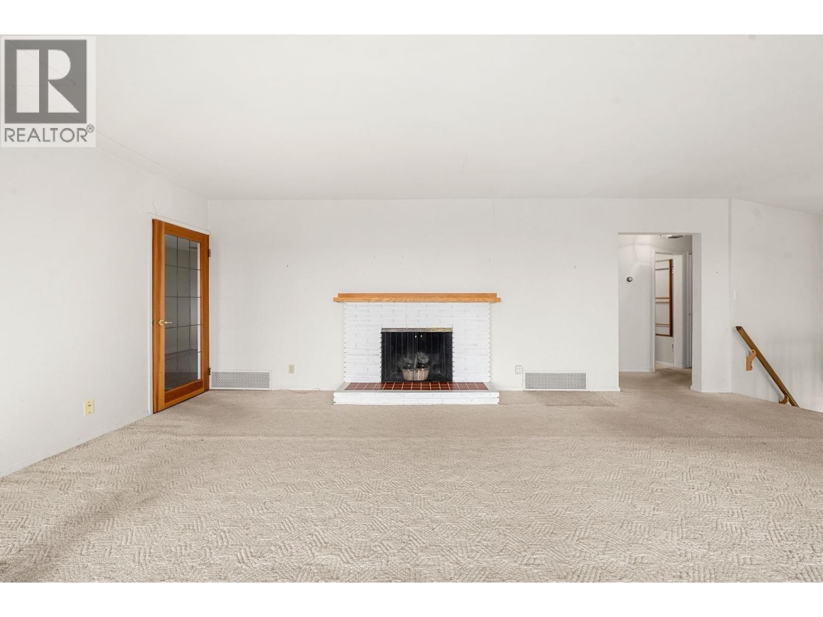 234 RONDOVAL CRESCENT Image 7