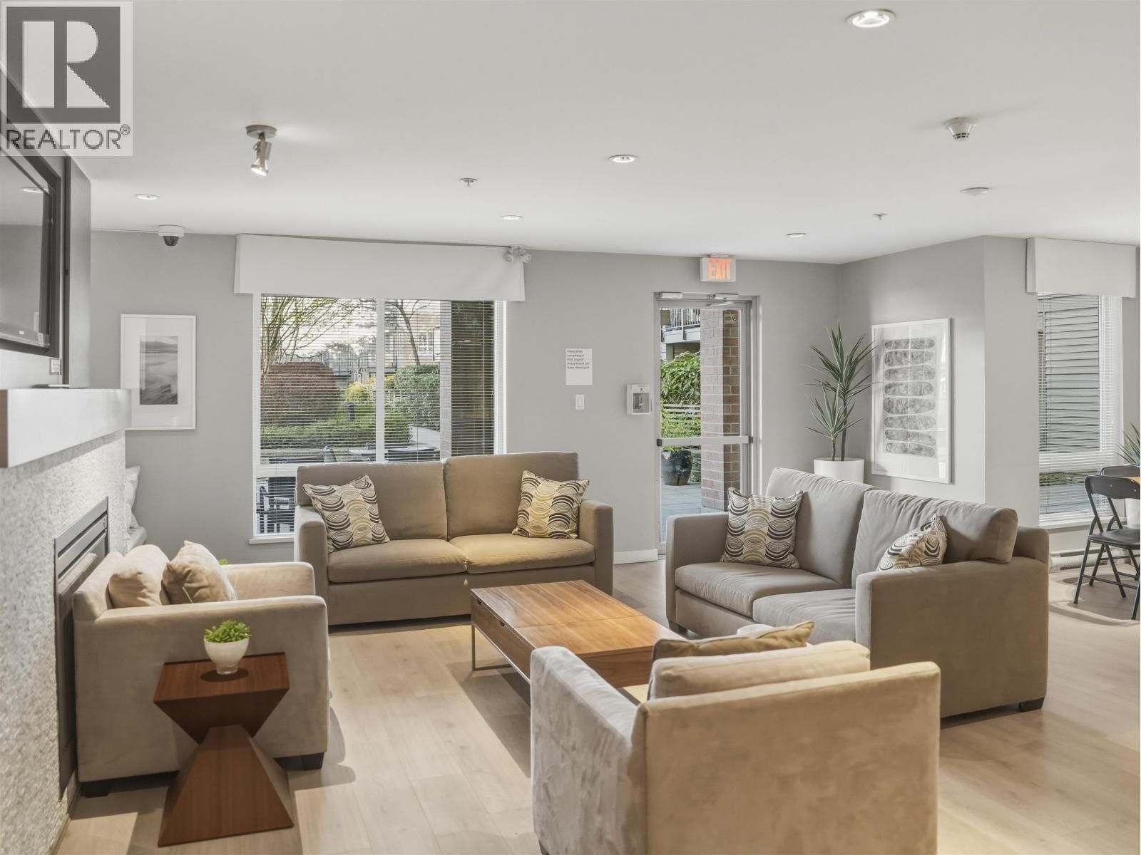 110 - 9399 TOMICKI AVENUE Image 34