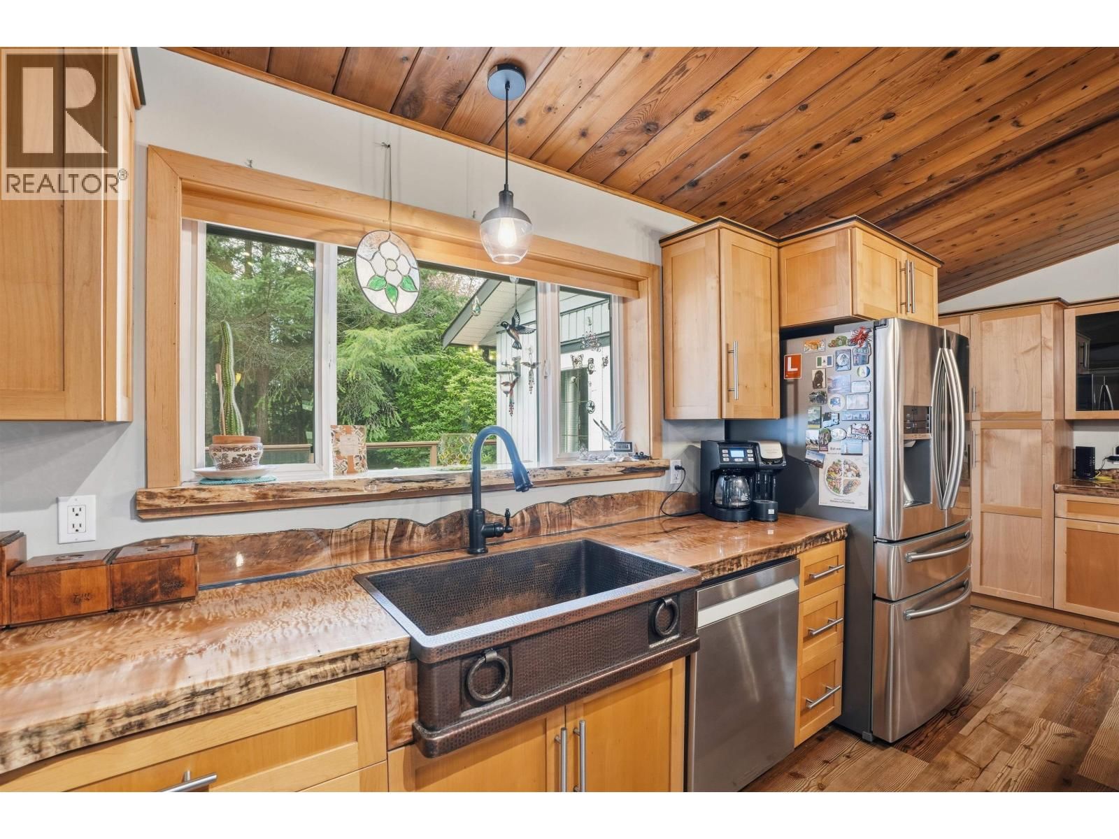 8099 NORTHWOOD ROAD Image 10