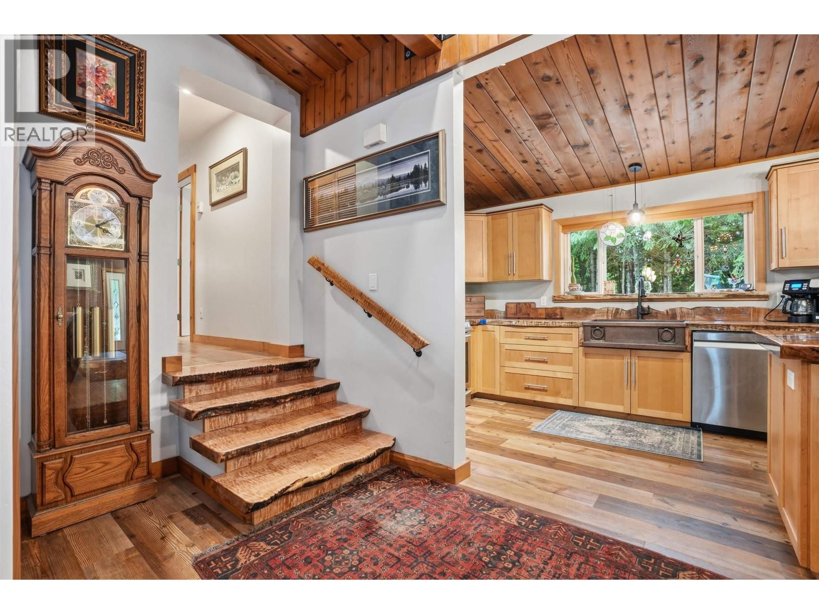 8099 NORTHWOOD ROAD Image 11