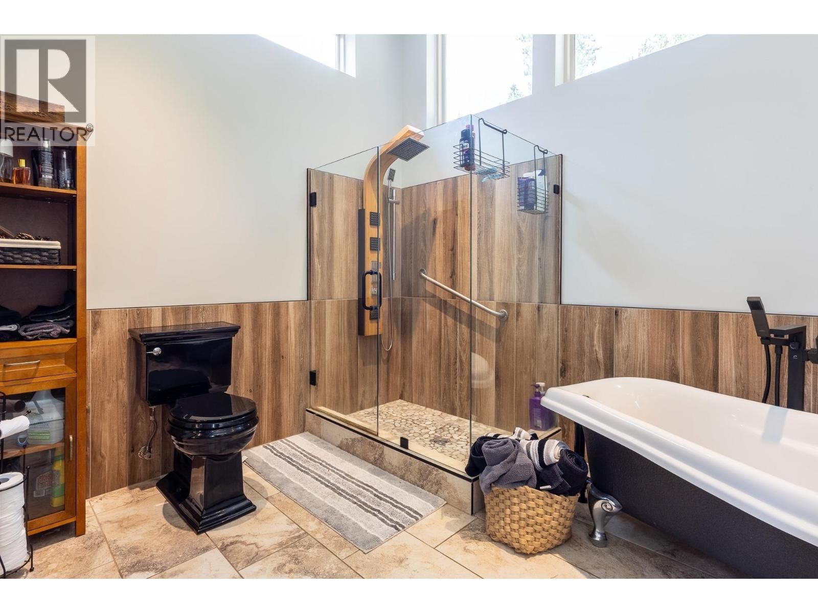 8099 NORTHWOOD ROAD Image 22