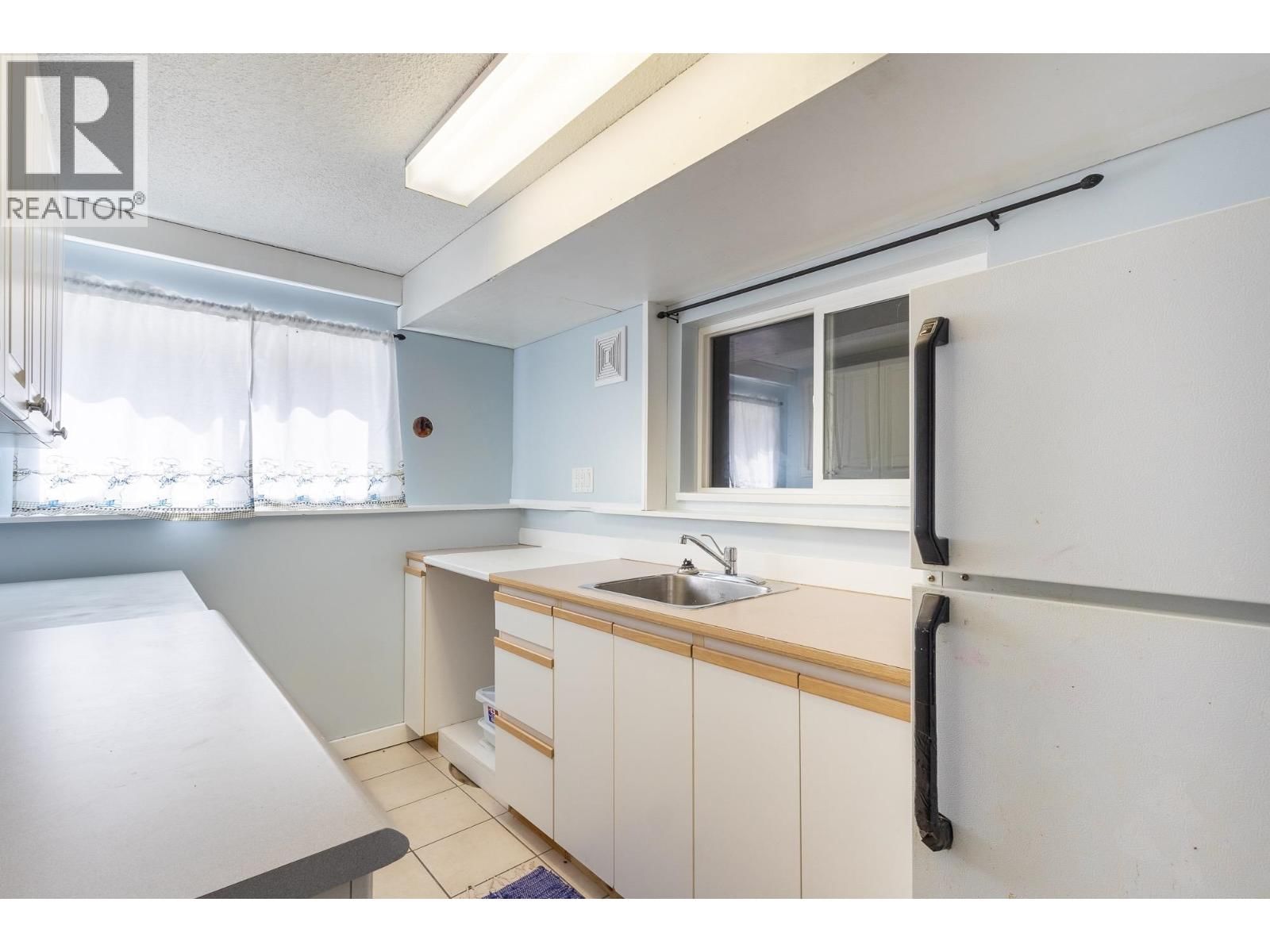 8099 NORTHWOOD ROAD Image 25