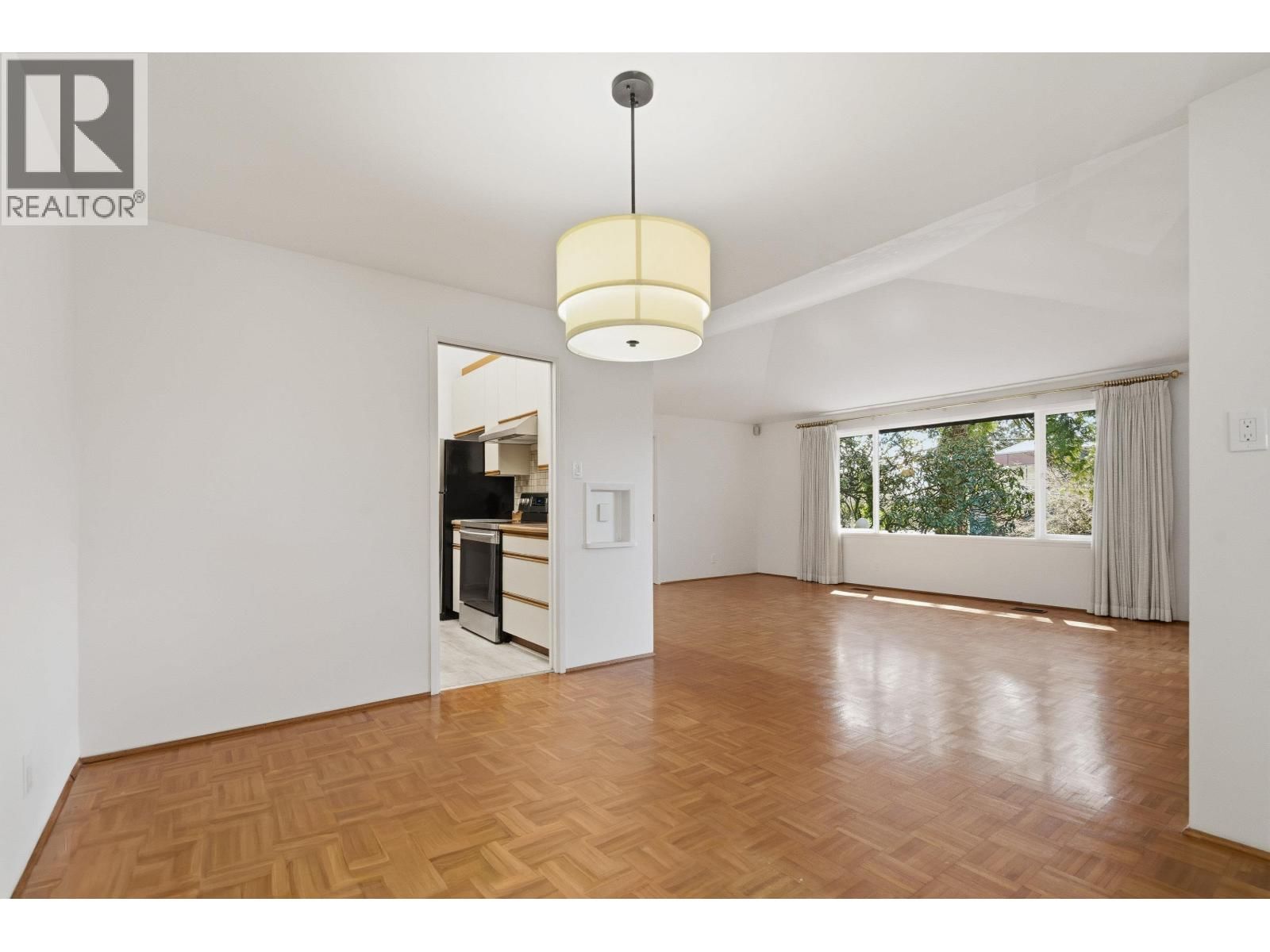 2493 HAYWOOD AVENUE Image 11