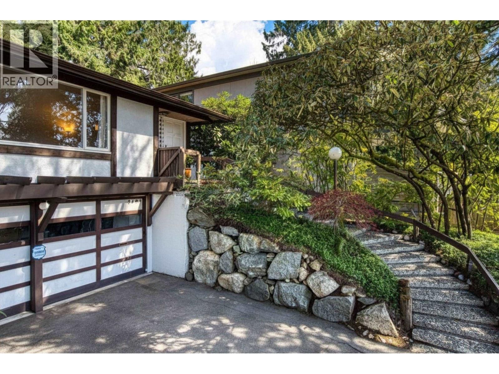 2493 HAYWOOD AVENUE Image 2