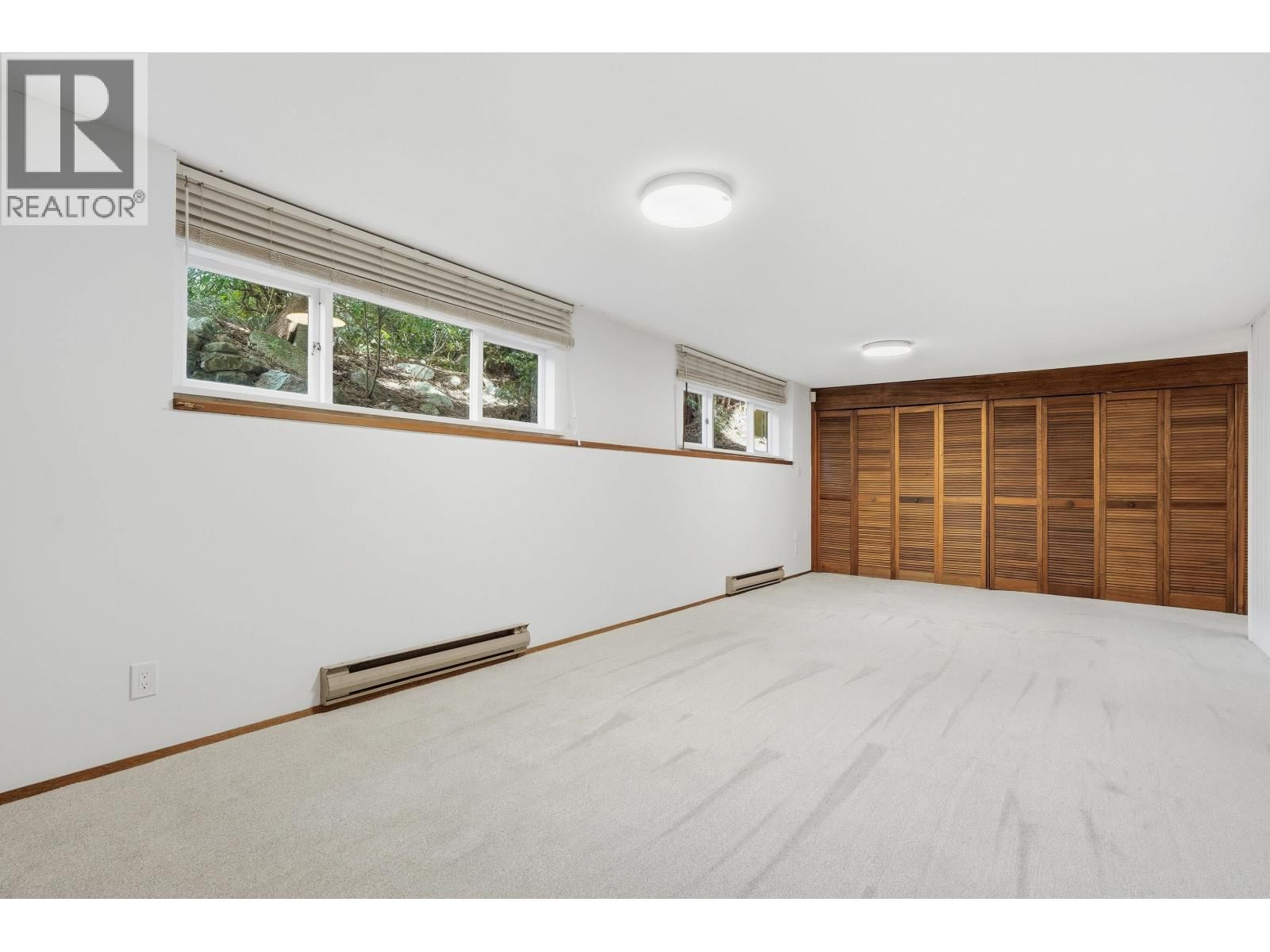 2493 HAYWOOD AVENUE Image 27