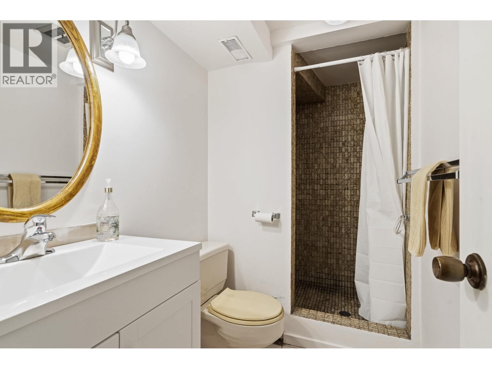 2493 HAYWOOD AVENUE Image 28