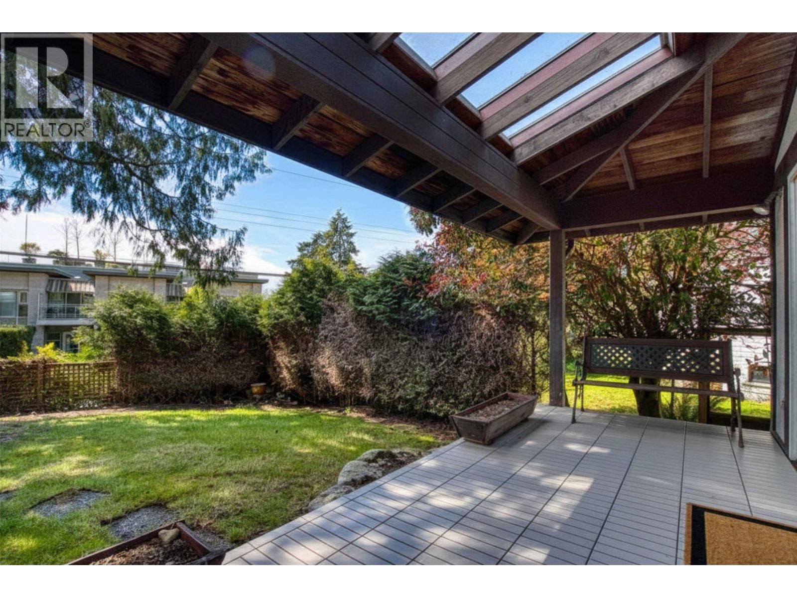 2493 HAYWOOD AVENUE Image 33