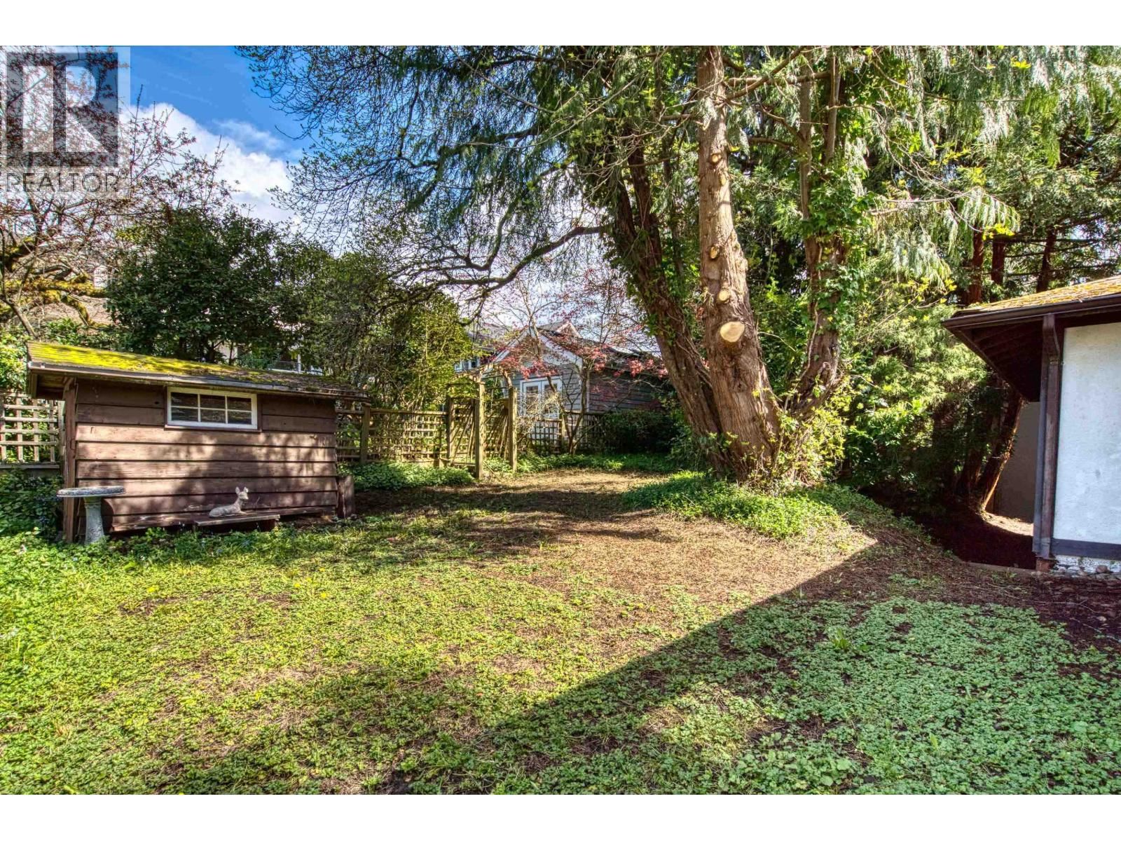 2493 HAYWOOD AVENUE Image 35