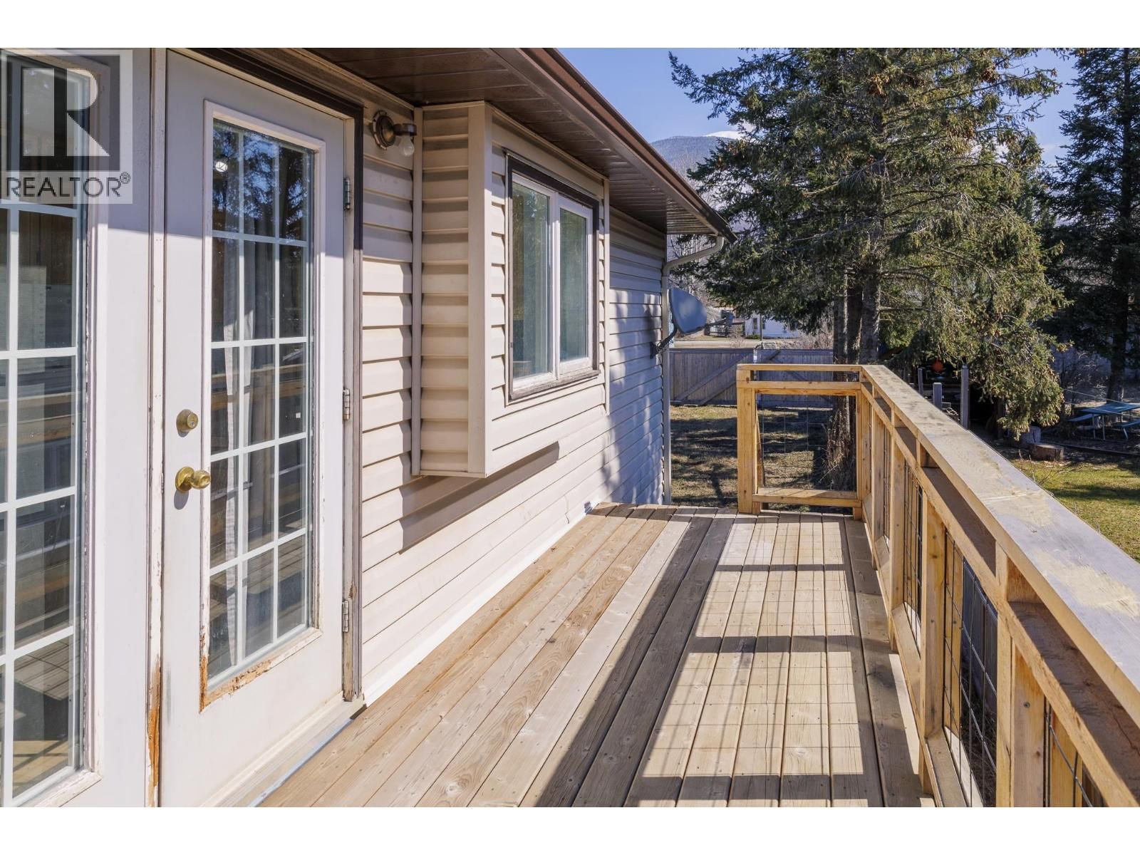 1128 3RD AVENUE Image 11