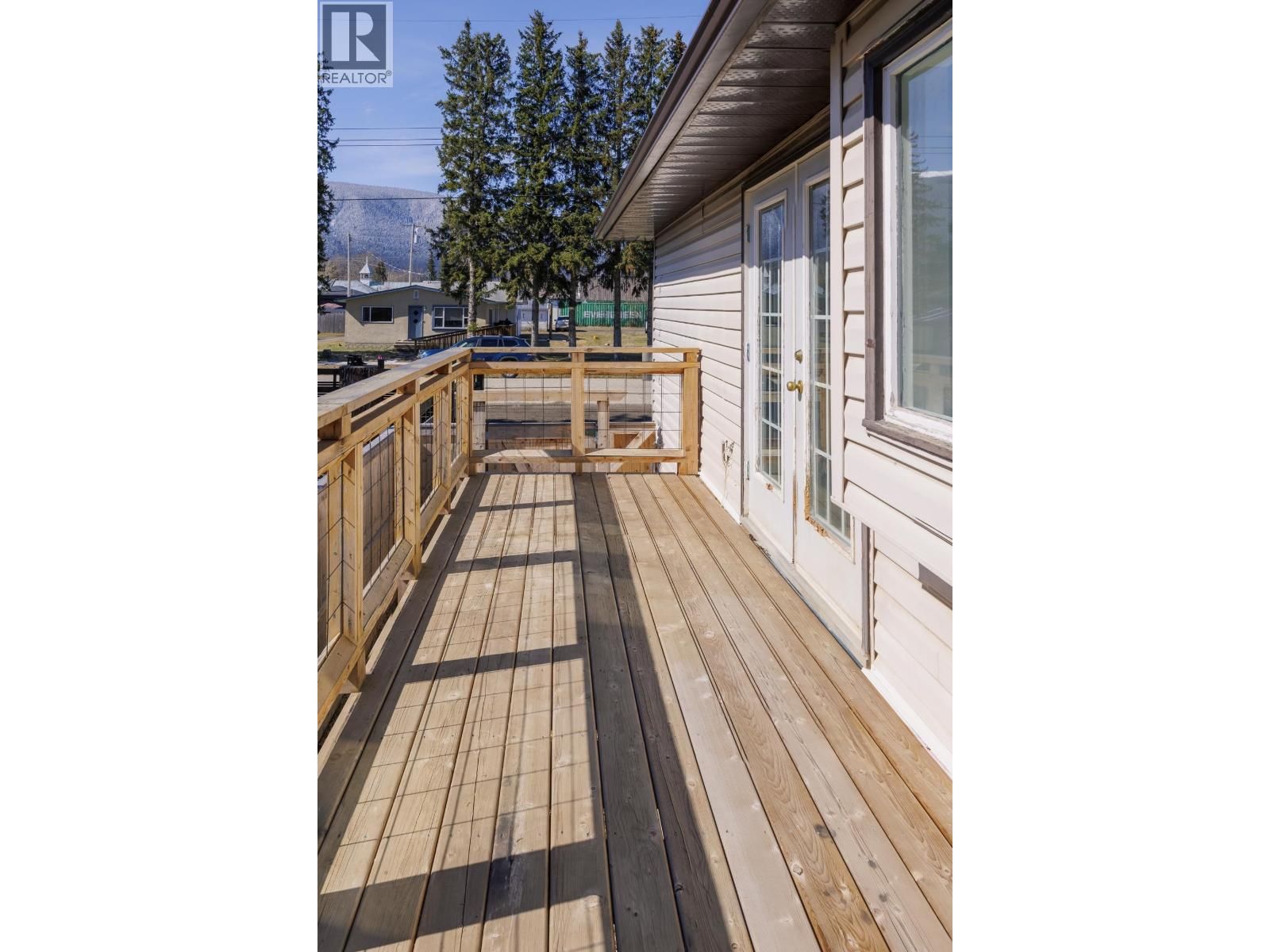 1128 3RD AVENUE Image 12