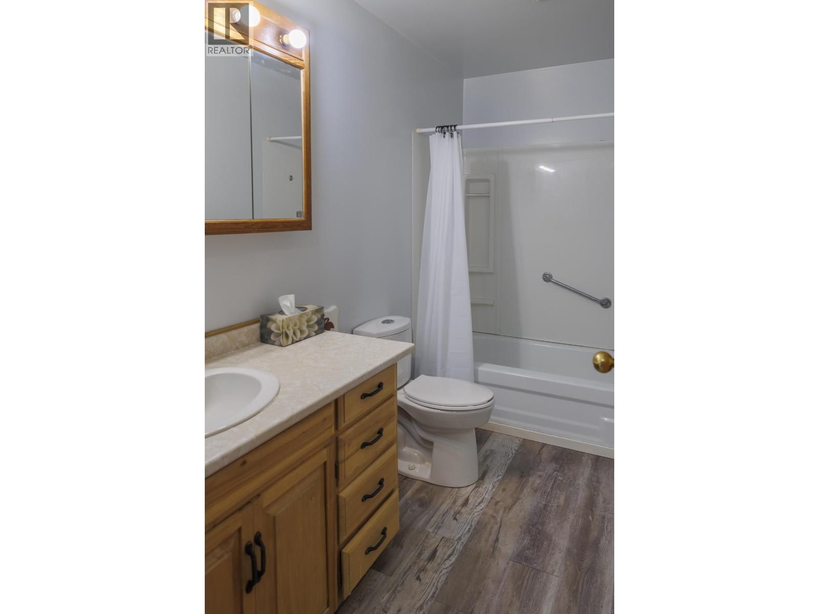 1128 3RD AVENUE Image 13