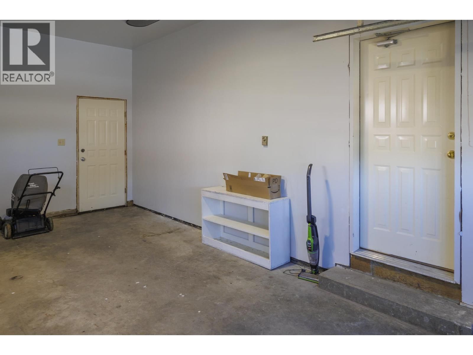 1128 3RD AVENUE Image 27