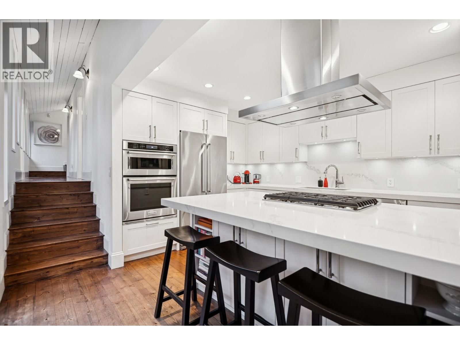 3814 11 AVENUE Image 16