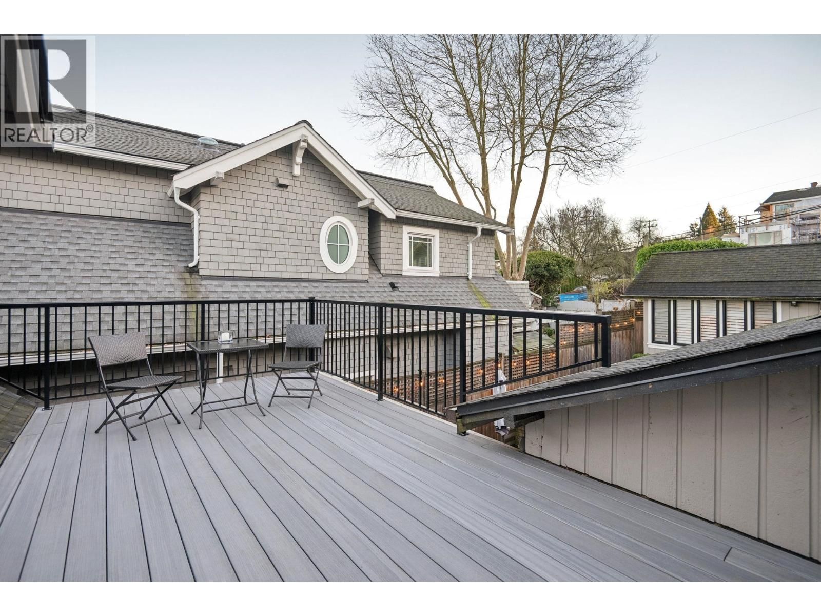 3814 11 AVENUE Image 25