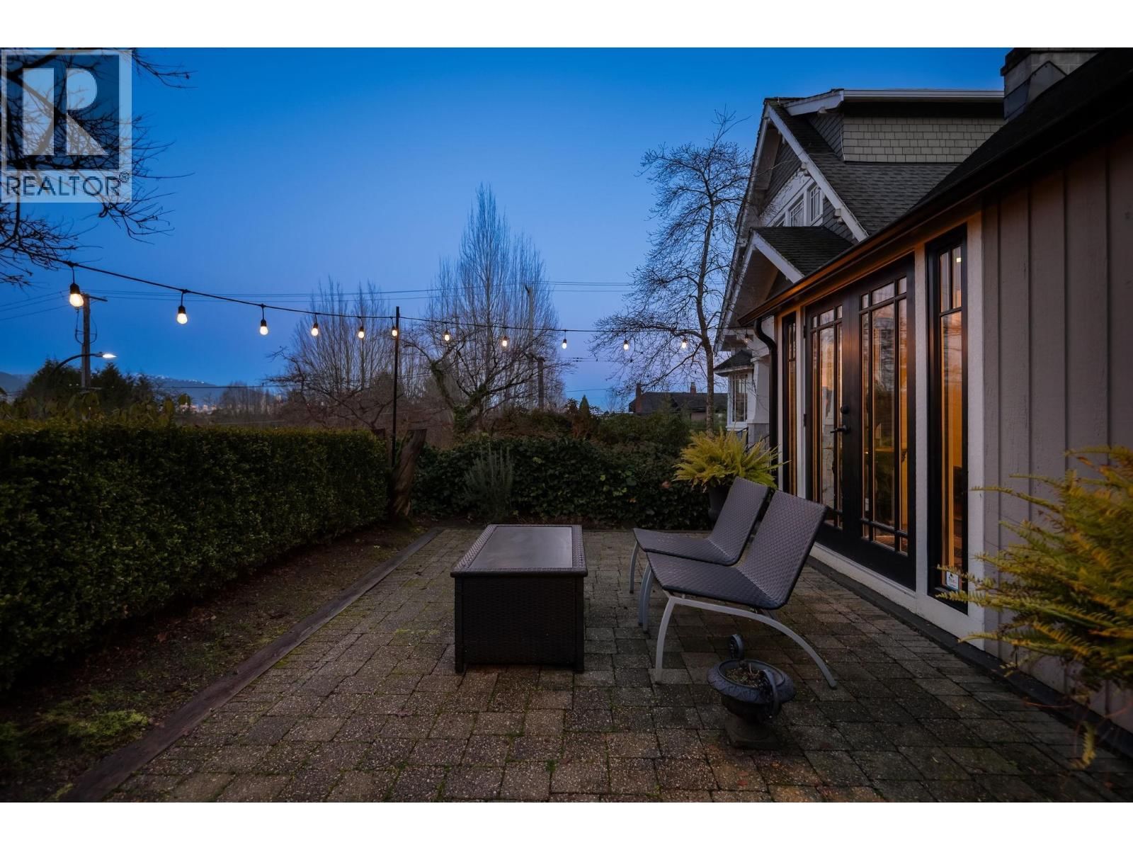 3814 11 AVENUE Image 29