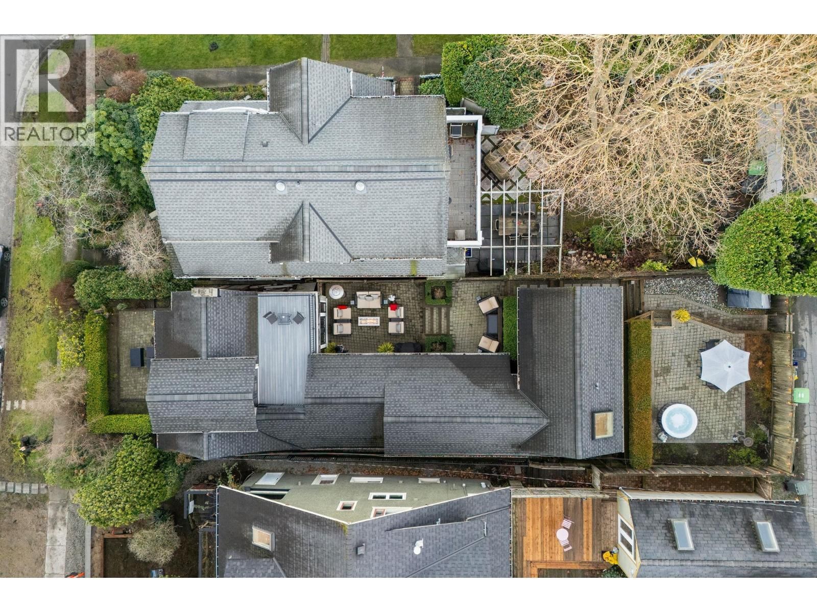 3814 11 AVENUE Image 31