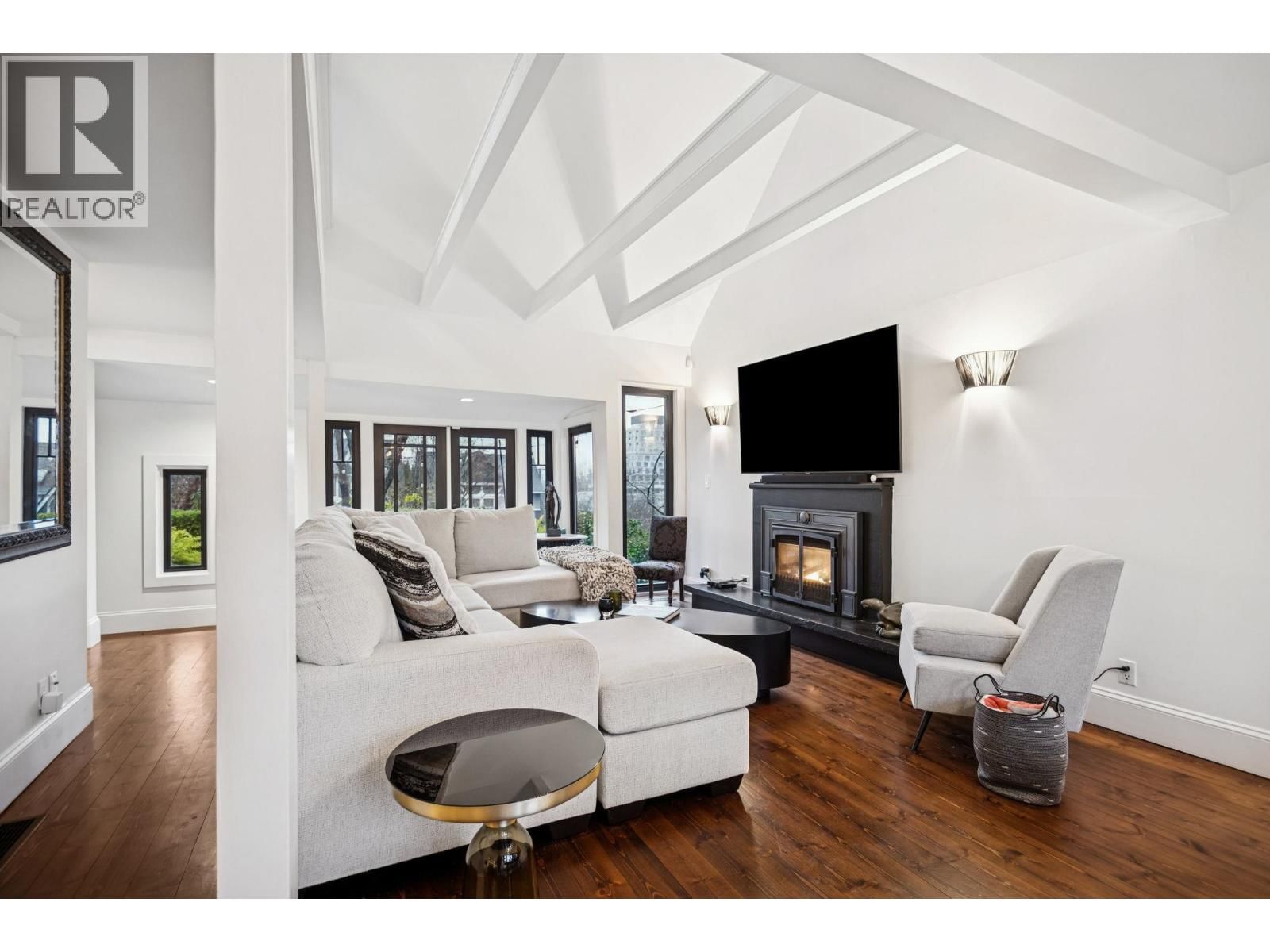 3814 11 AVENUE Image 8