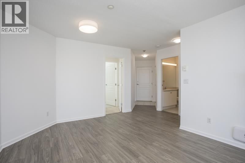 429 - 12633 NO. 2 ROAD Image 18