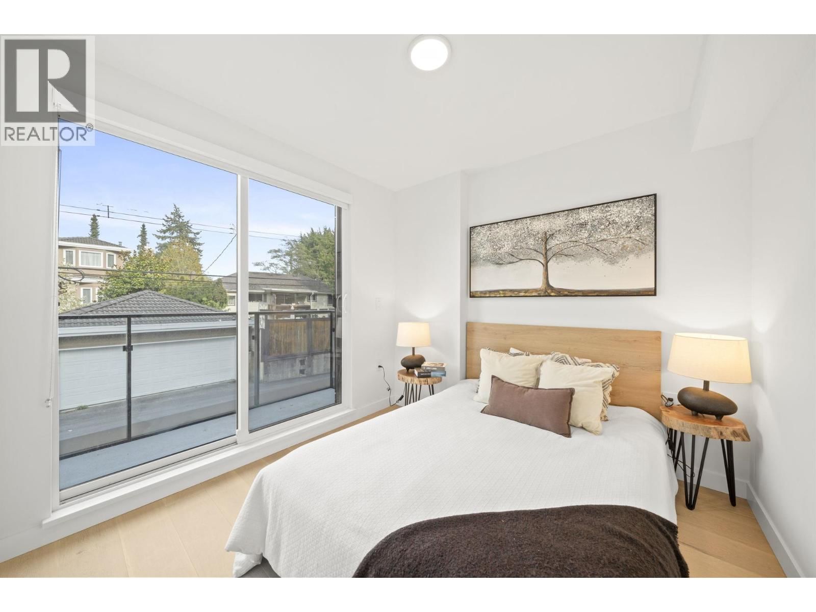 106 - 5212 CAMBIE STREET Image 13