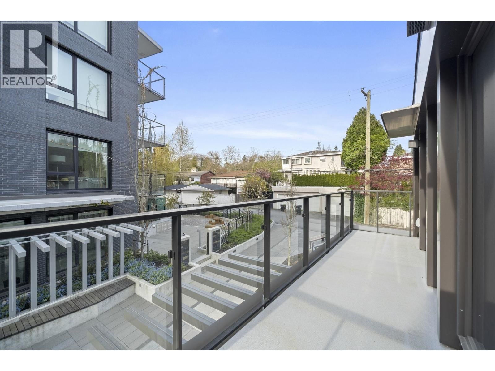 106 - 5212 CAMBIE STREET Image 21