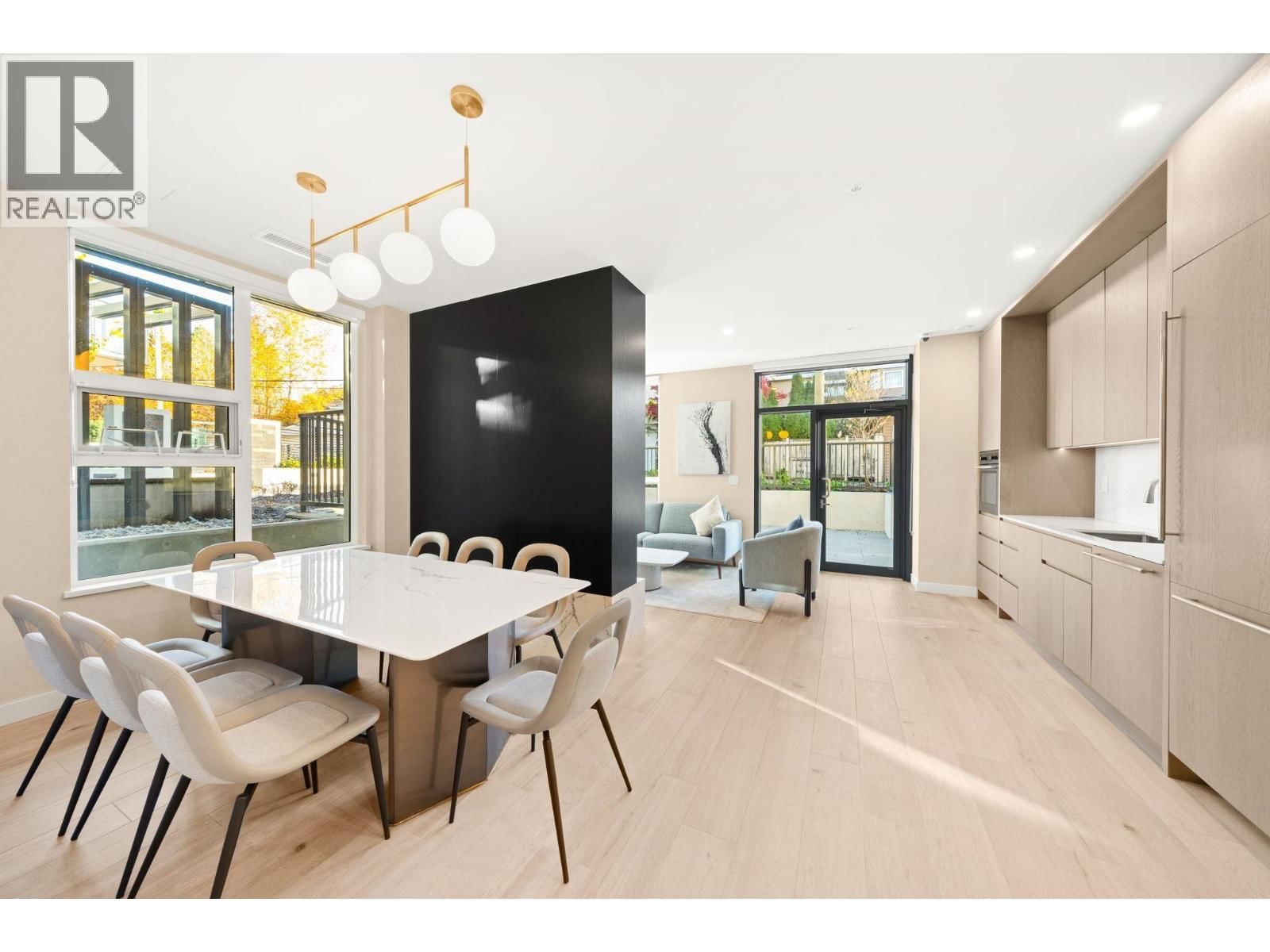 106 - 5212 CAMBIE STREET Image 31