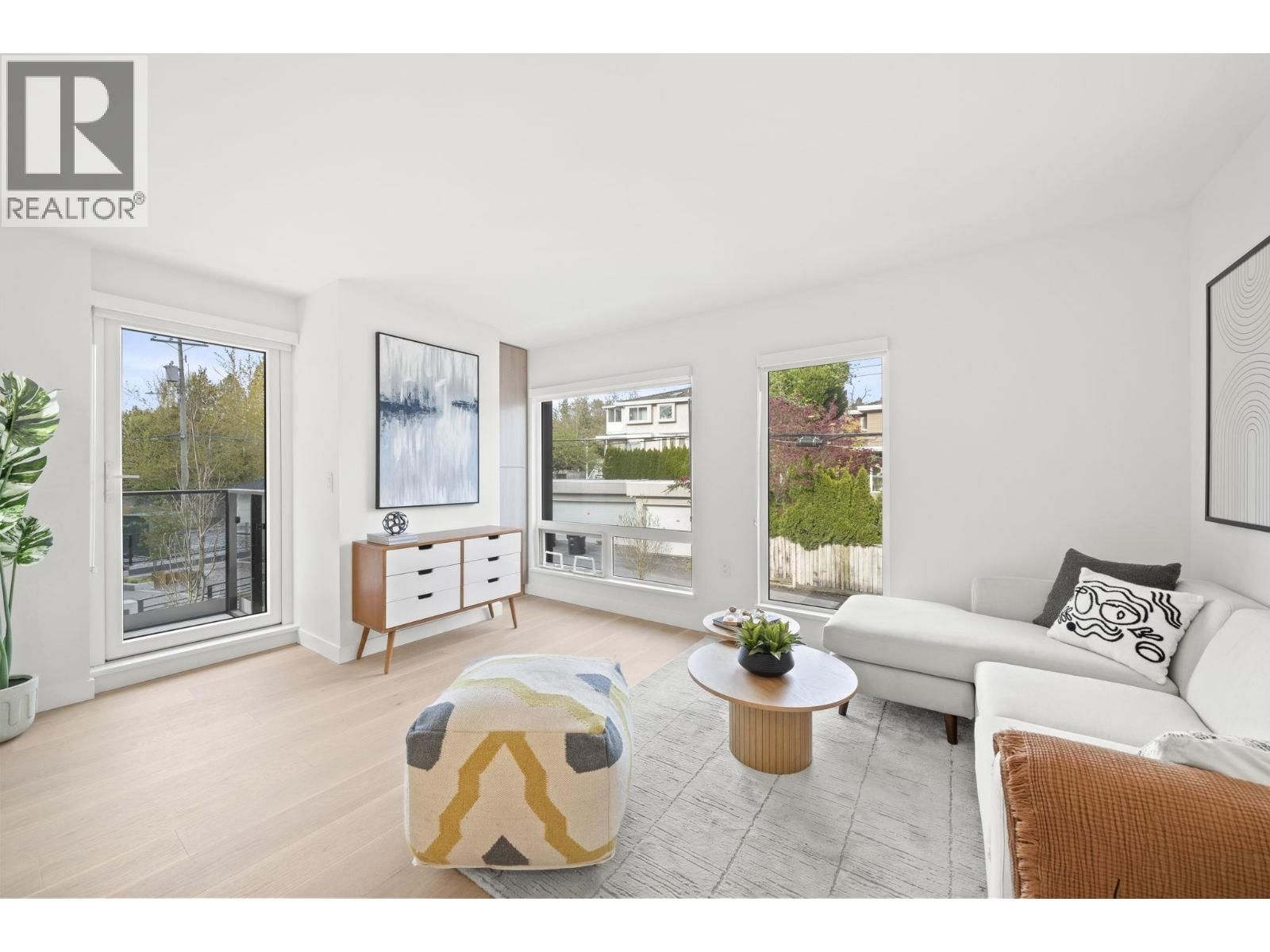 106 - 5212 CAMBIE STREET Image 9