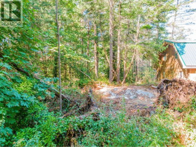 16 PASSAGE Island | West Vancouver British Columbia | Slide Image Ten