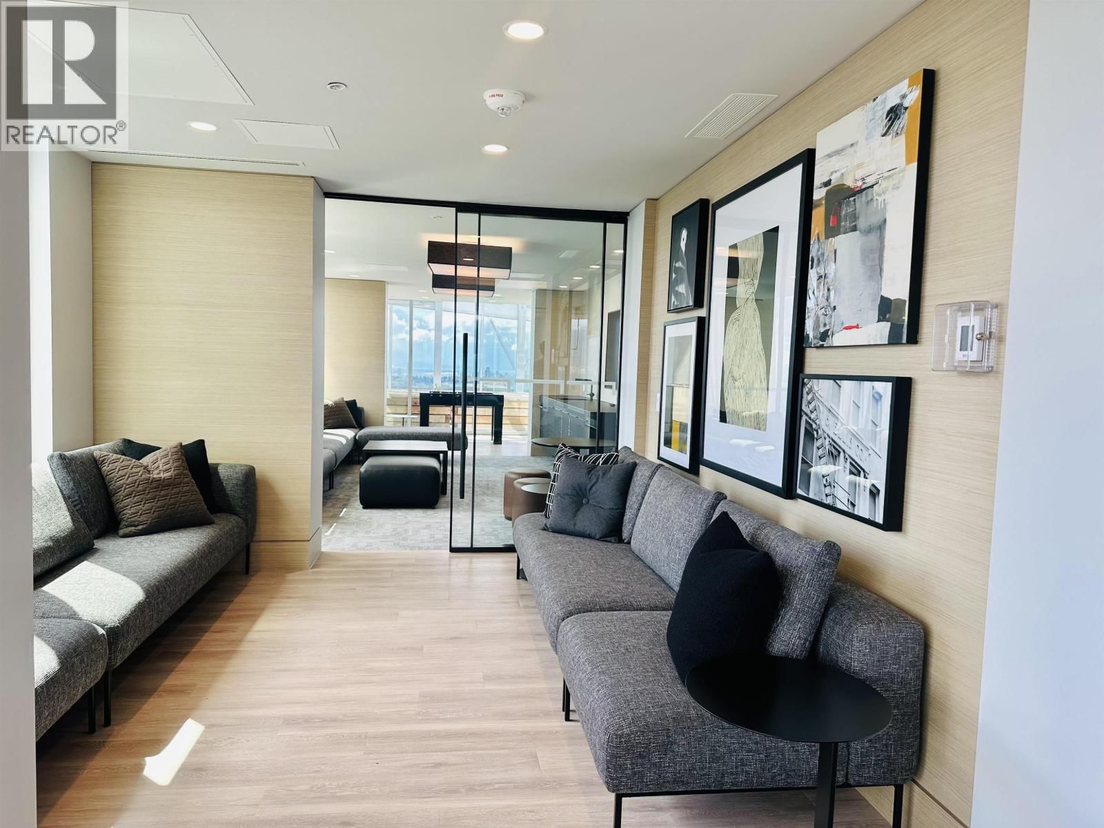 302 - 567 EMERSON STREET Image 23