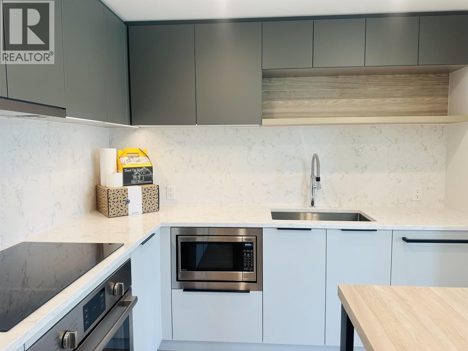 302 - 567 EMERSON STREET Image 8