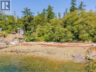 55 PASSAGE Island | West Vancouver British Columbia | Slide Image Twenty-four