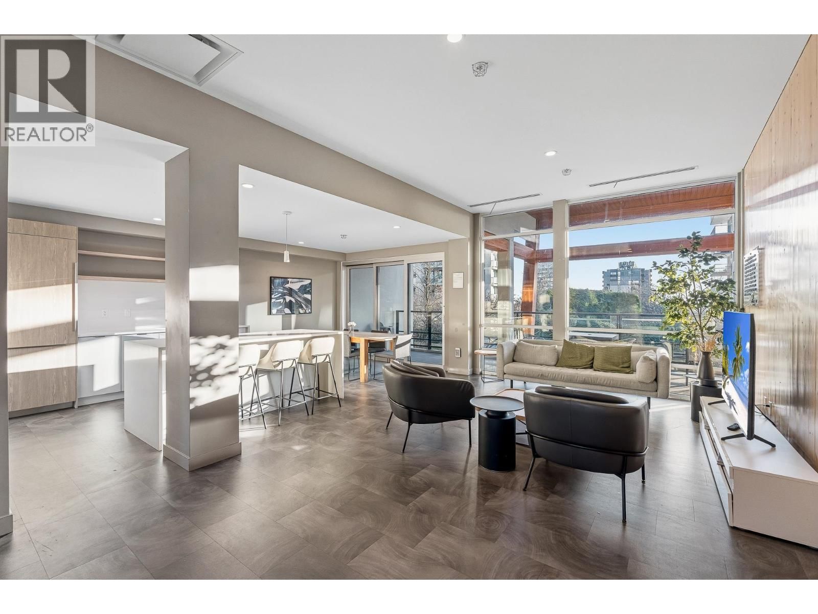 TH3 - 108 8TH STREET Image 26