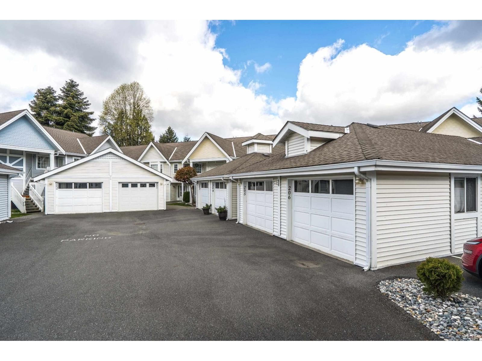 203 - 9109 154 STREET Image 2