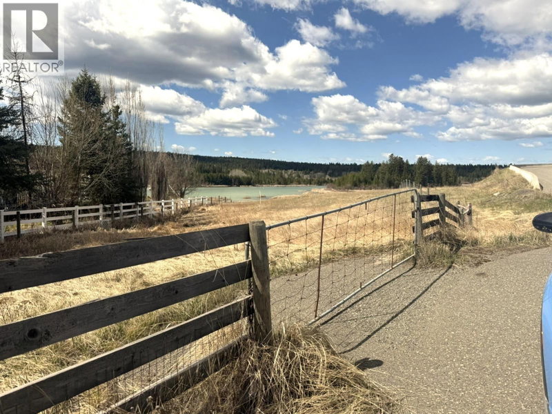 3440 DUNSMUIR Road, Lac La Hache, V2J6V6 | Image 2