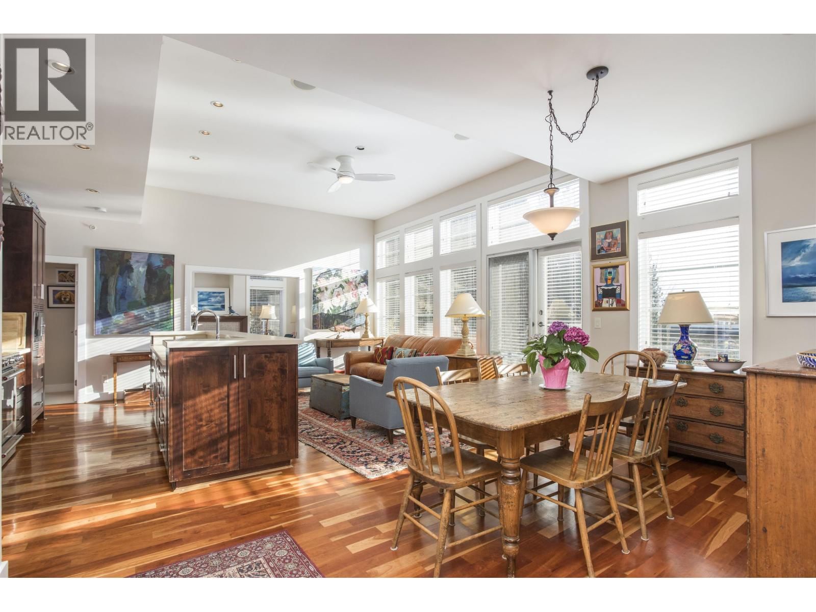 404 - 6328 LARKIN DRIVE Image 3