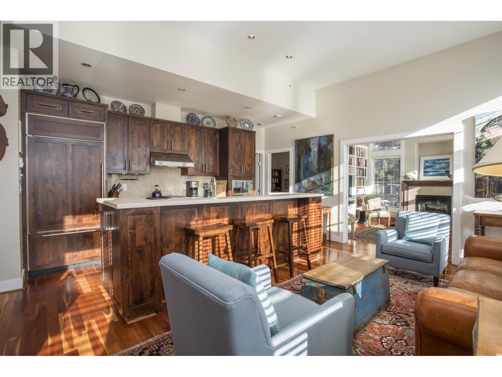 404 - 6328 LARKIN DRIVE Image 5