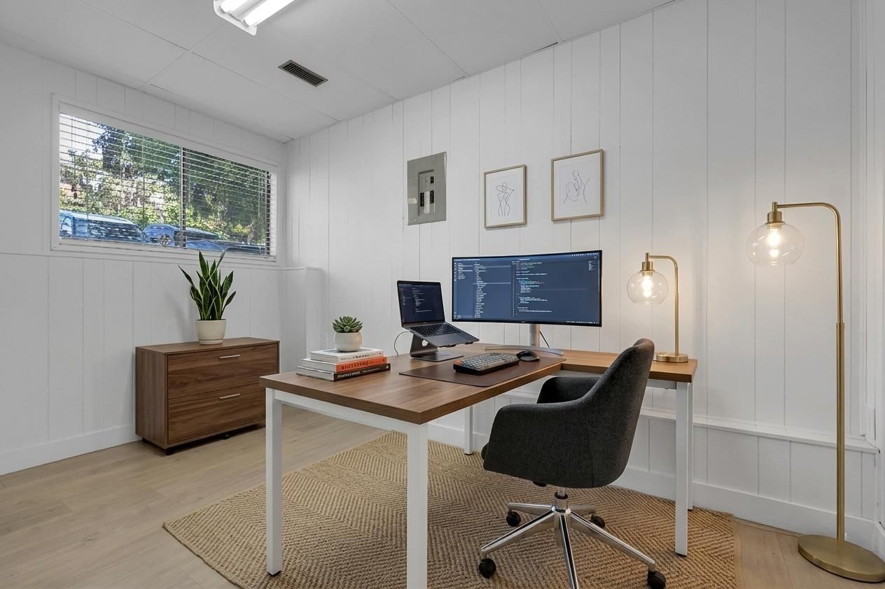 2803 BABICH STREET Image 29