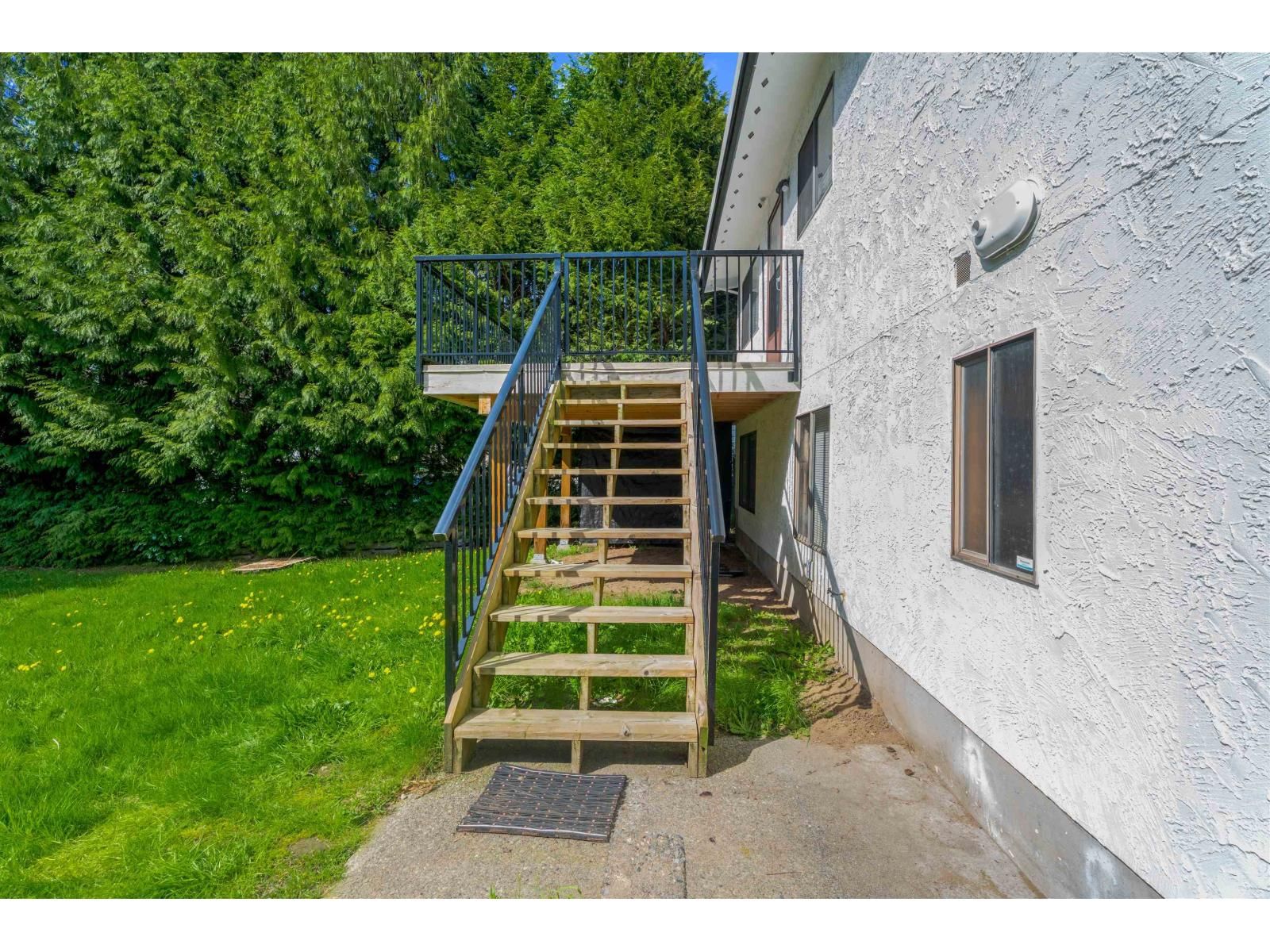 2803 BABICH STREET Image 31