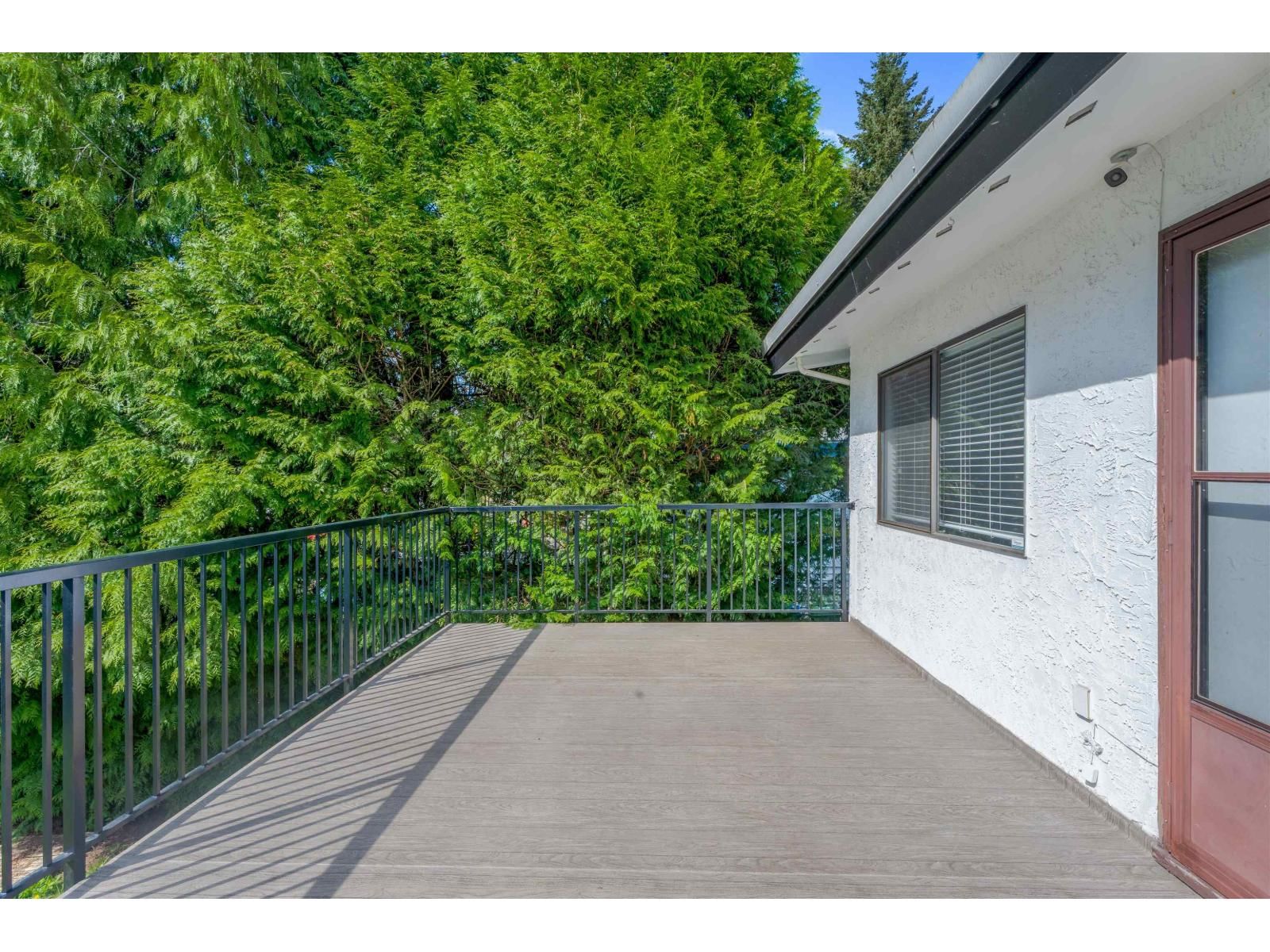 2803 BABICH STREET Image 33